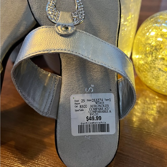 💗 BNWT AEROSOL Sandels in gorgeous Silver. - Picture 2 of 6
